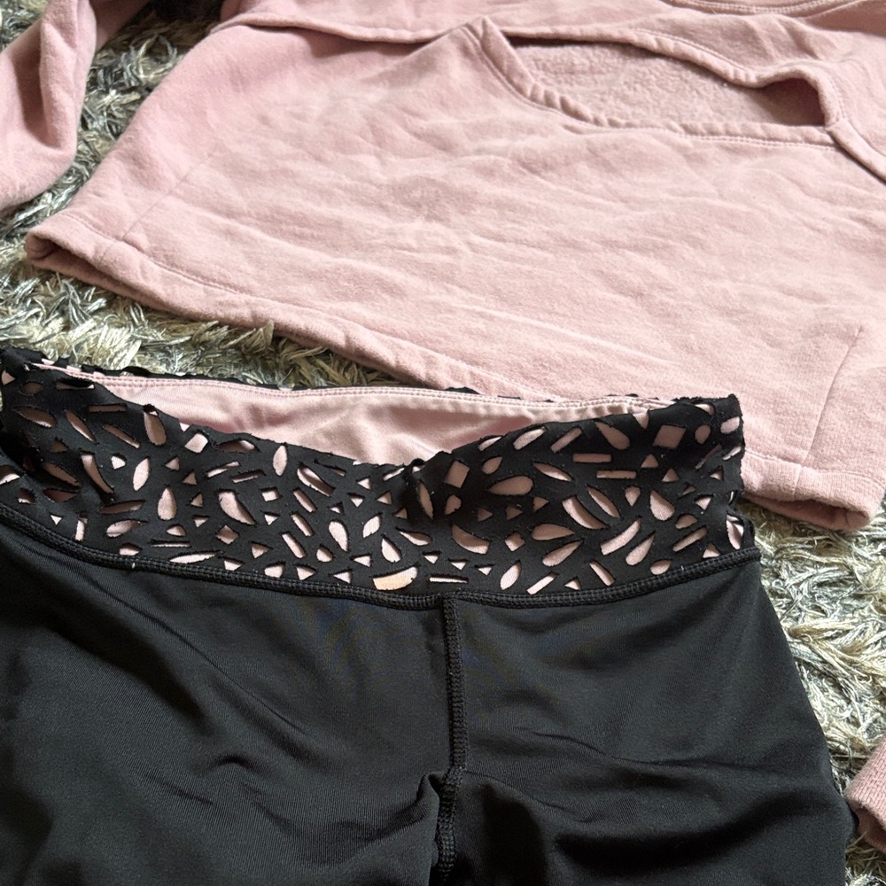 Chic Pink & Black Crop Top With Leggings Set - image 3